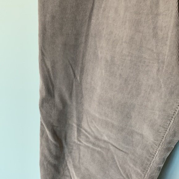 grey corduroy american eagle pants - Picture 2 of 4